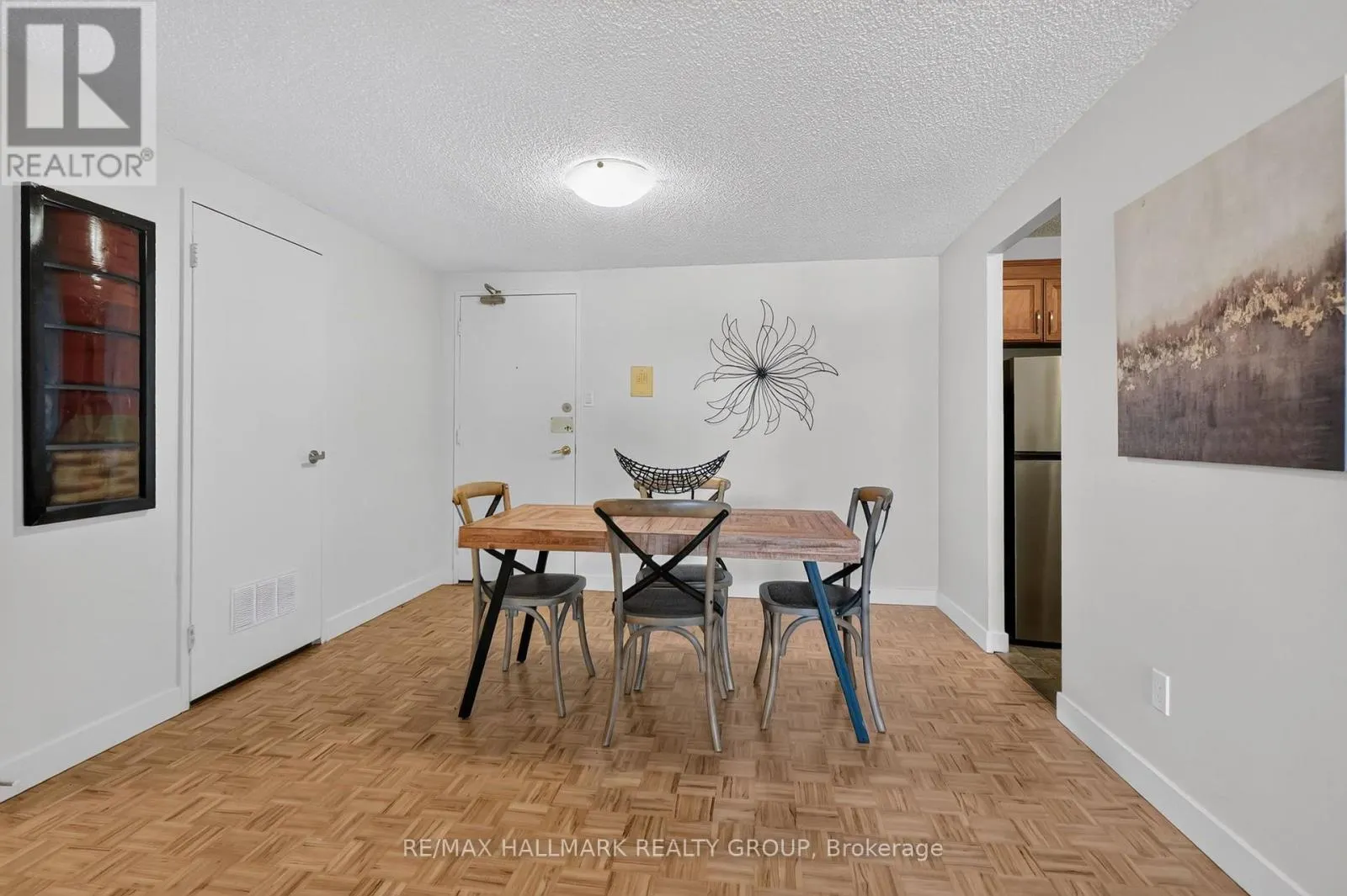 158B MCARTHUR AVENUE