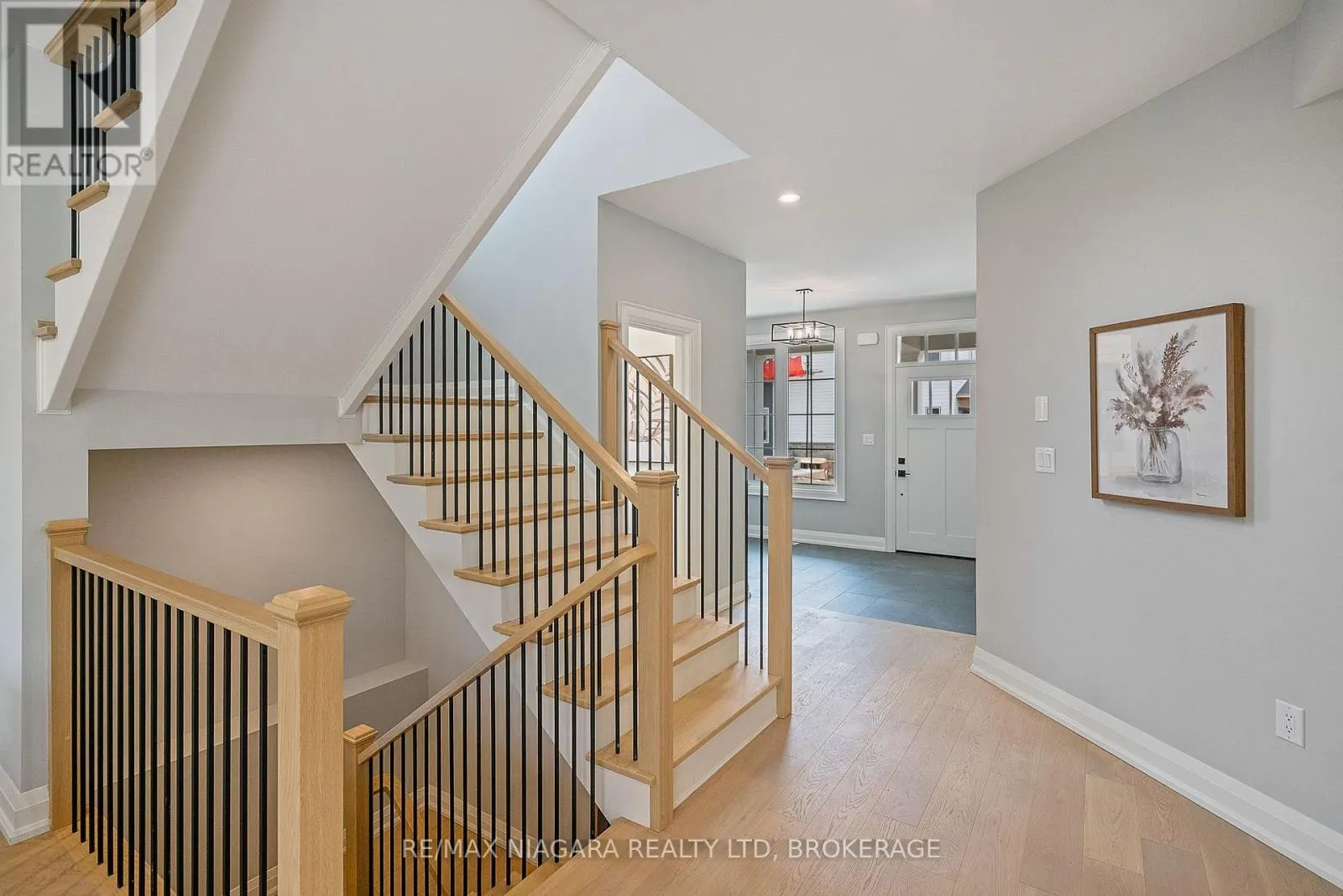 76 IVY CRESCENT