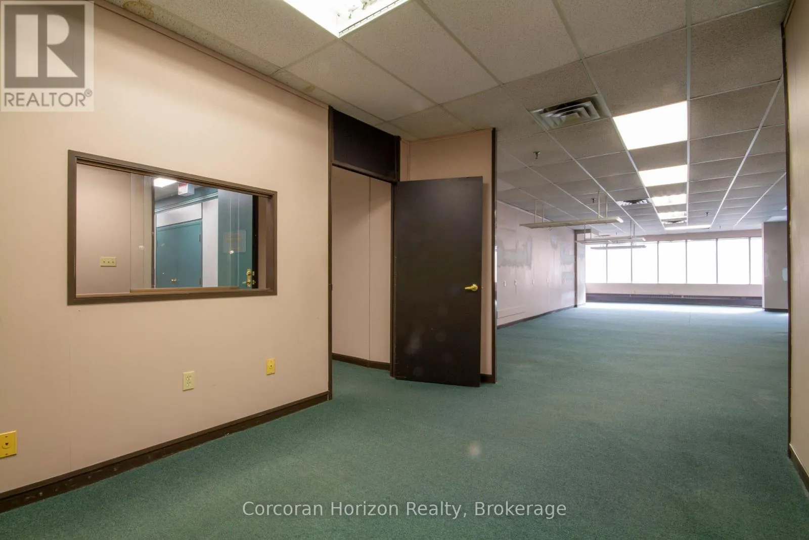 206 - 200 JAMES STREET S #206