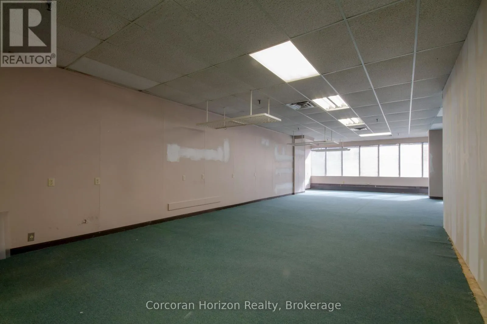 206 - 200 JAMES STREET S #206