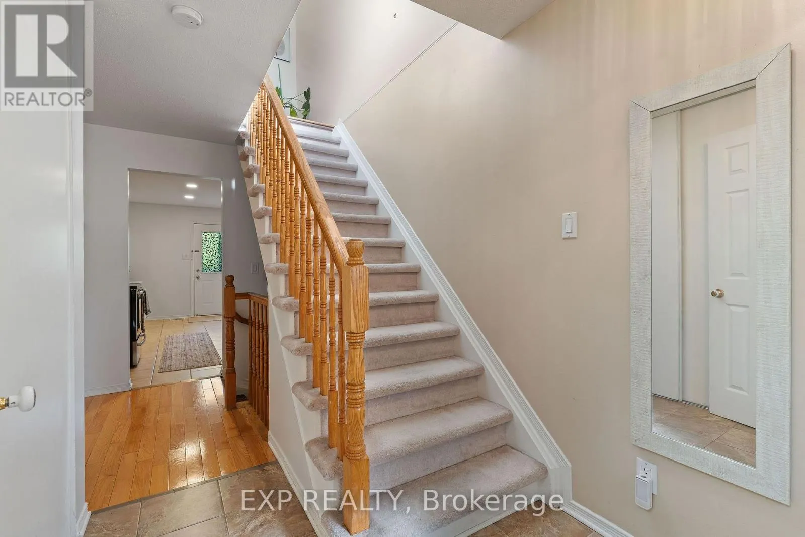 122 MARKLAND CRESCENT
