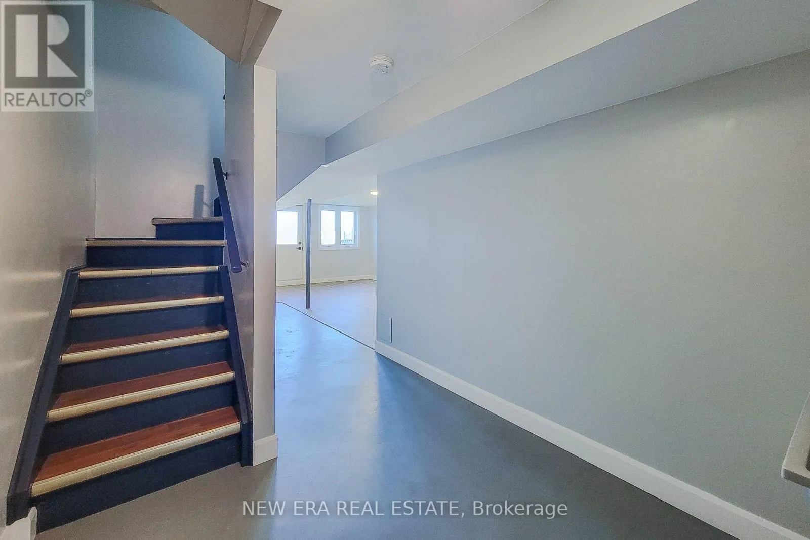 79 ANASTASIA CRESCENT