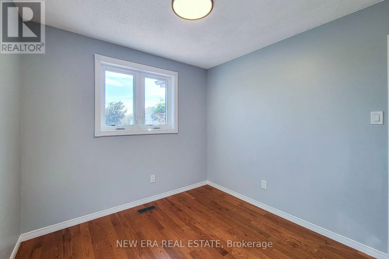 79 ANASTASIA CRESCENT