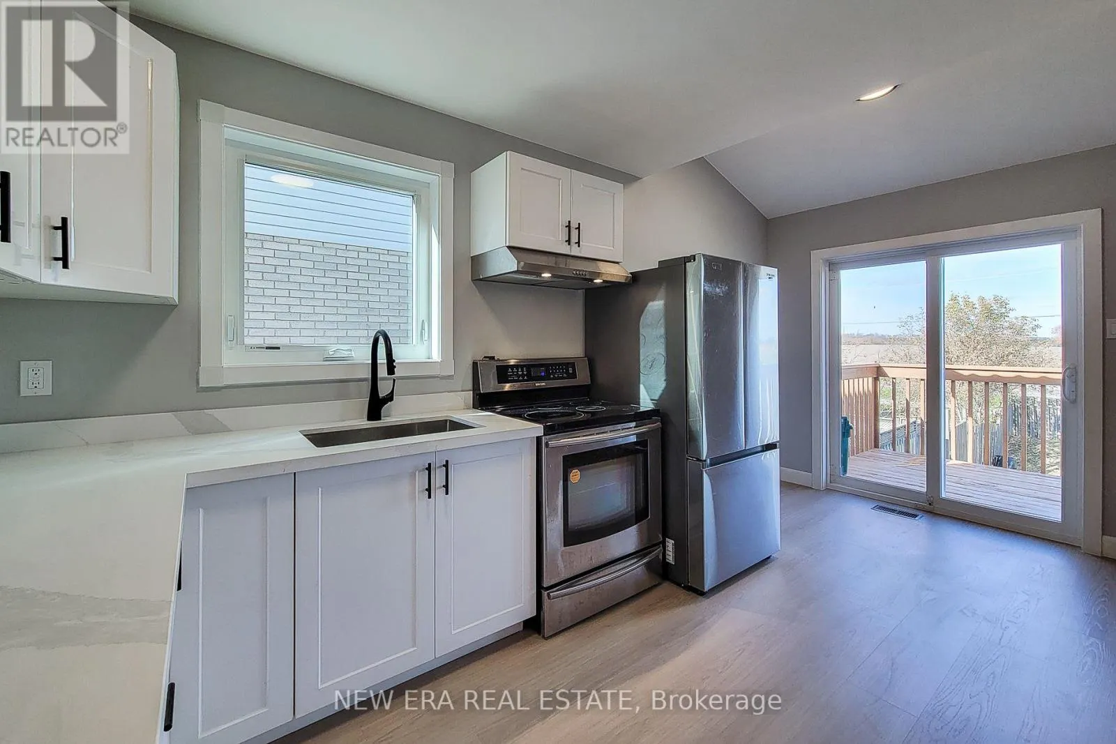 79 ANASTASIA CRESCENT