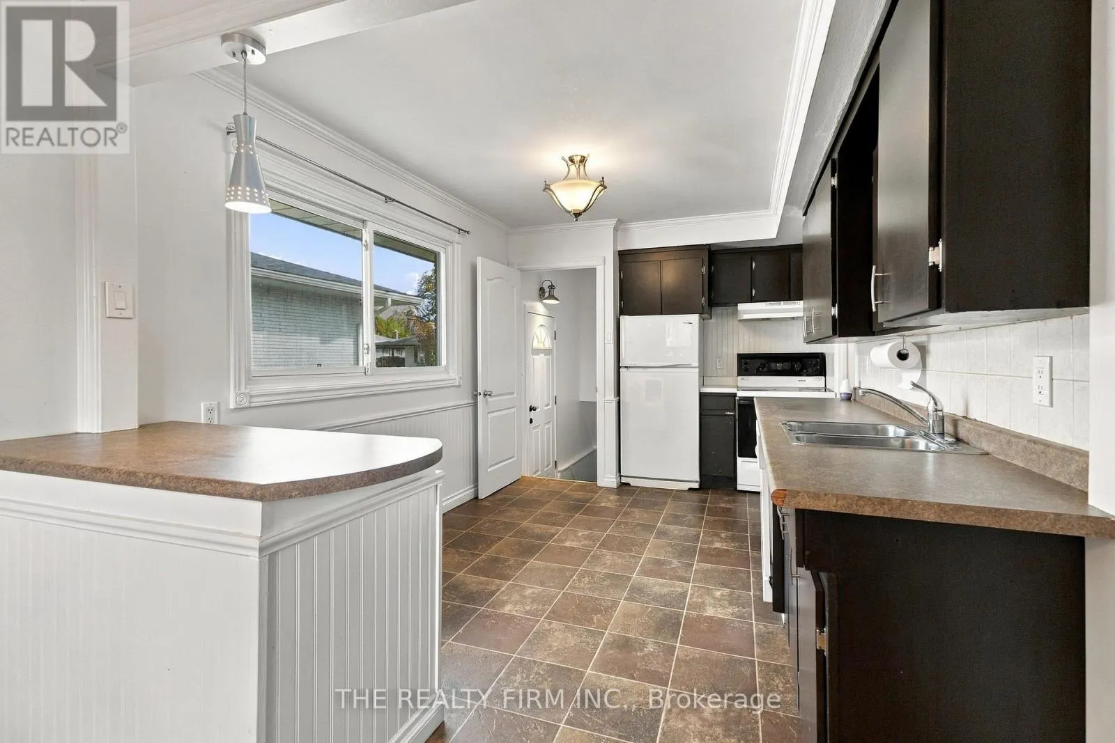 77 TALAVERA CRESCENT