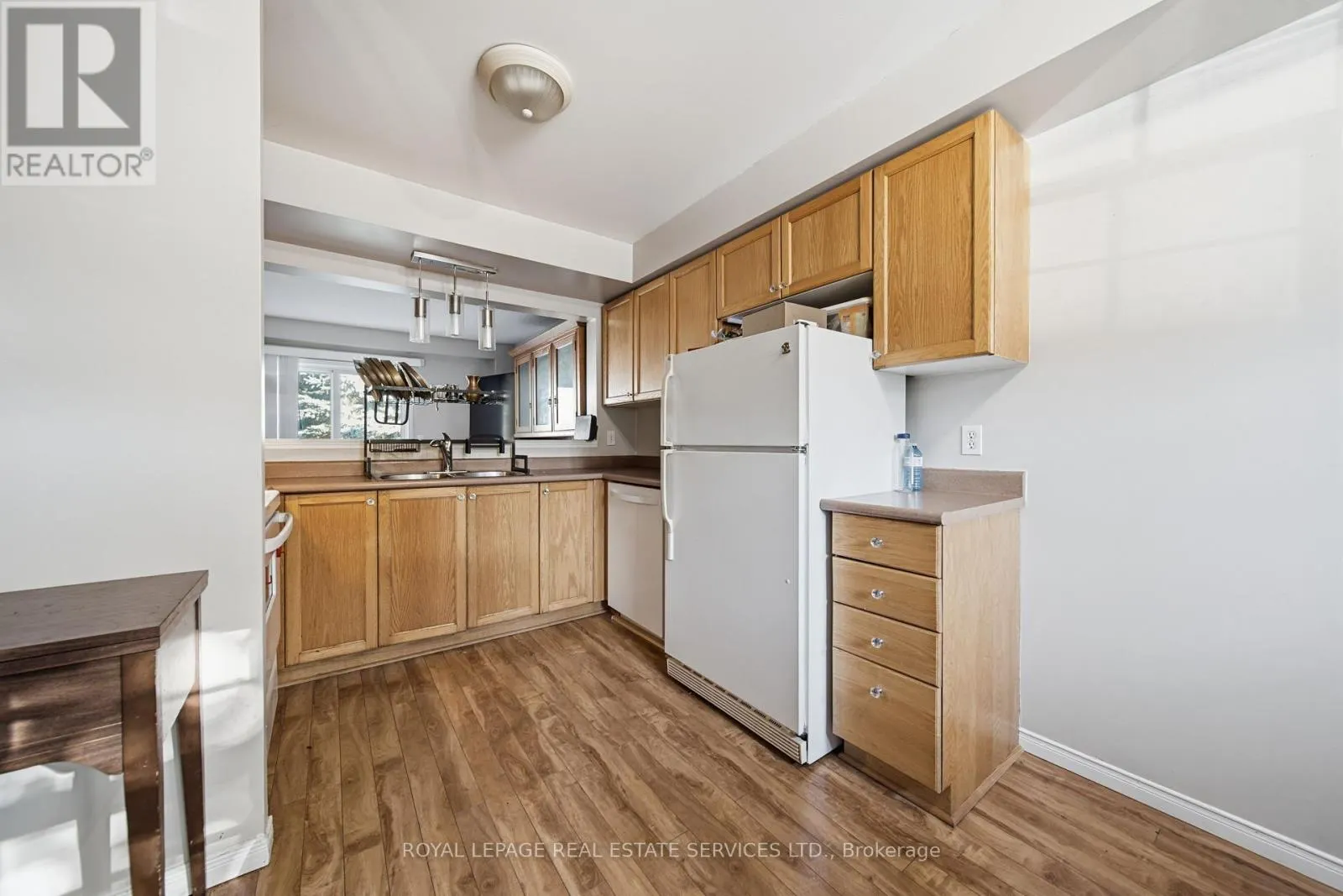 19 - 400 WILSON AVENUE