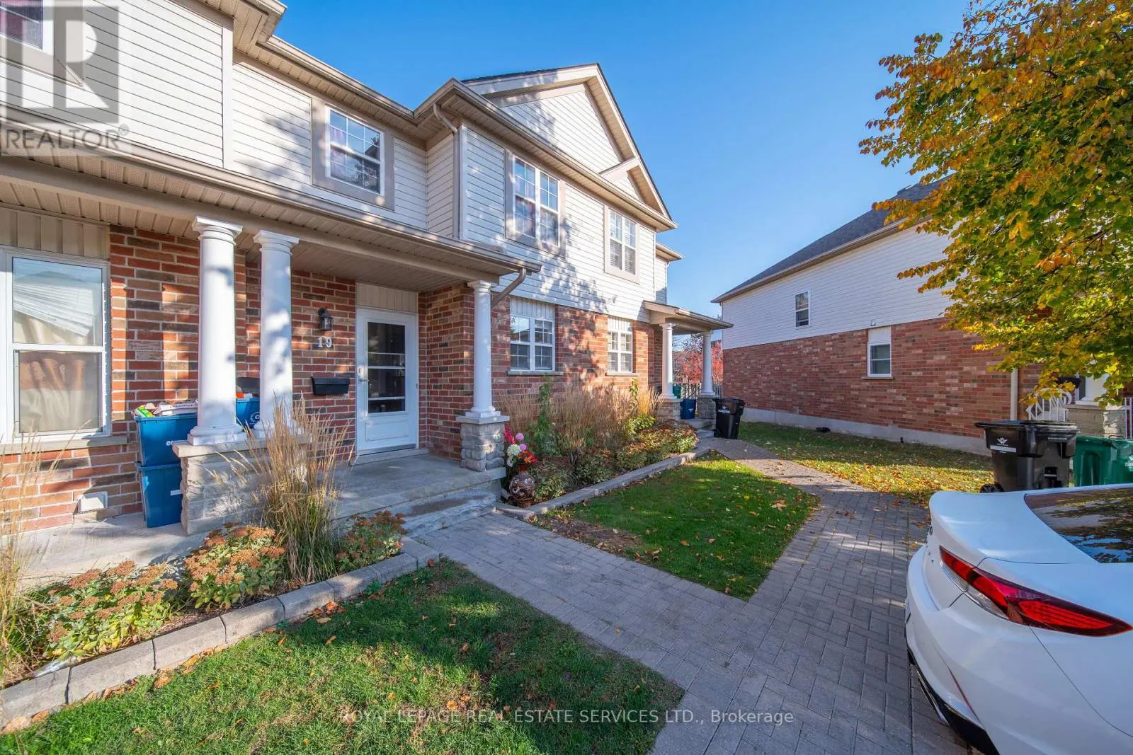 19 - 400 WILSON AVENUE