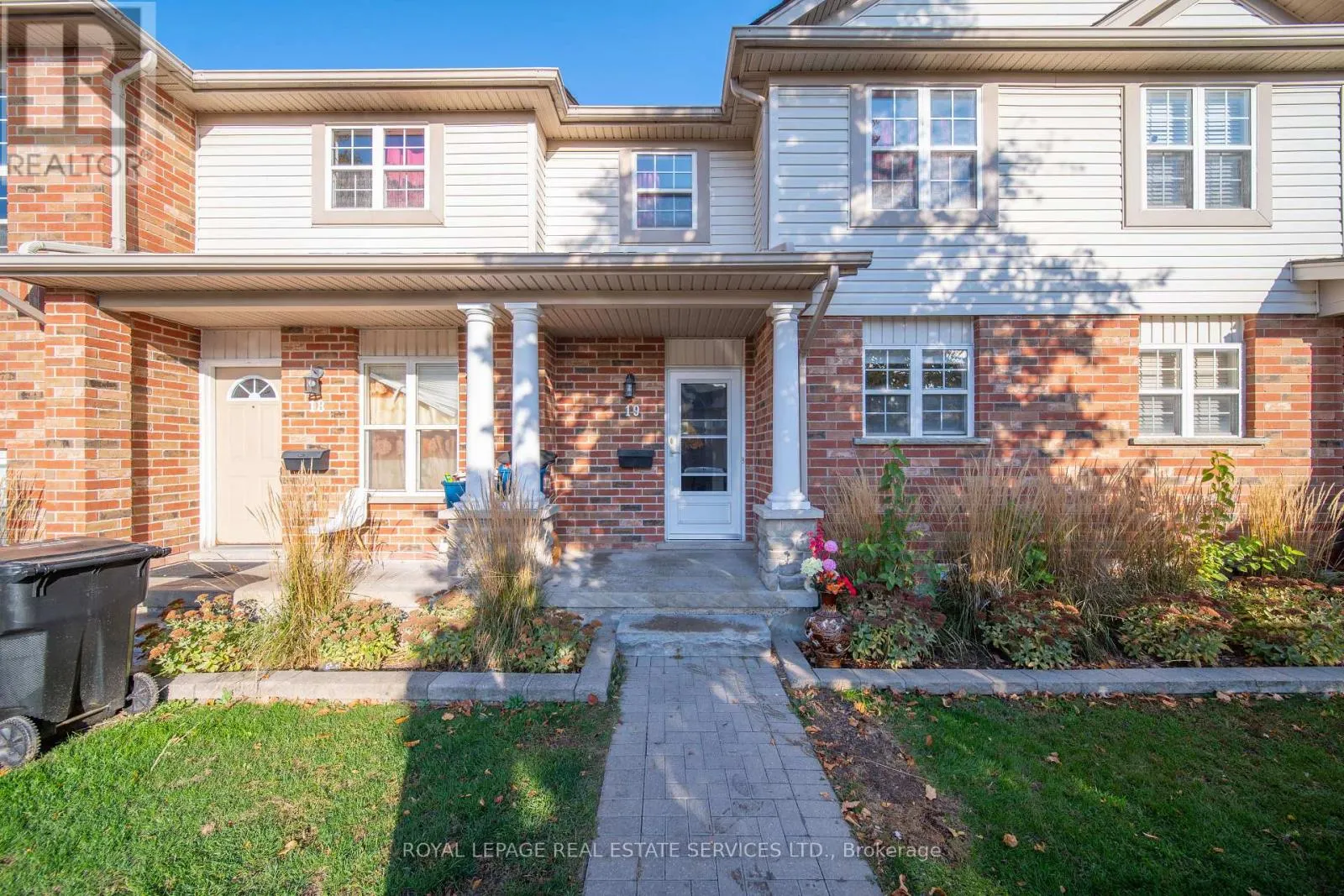 19 - 400 WILSON AVENUE