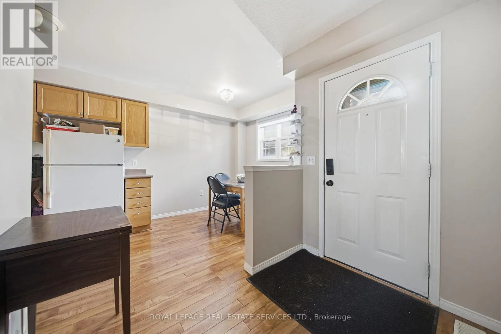 19 - 400 WILSON AVENUE