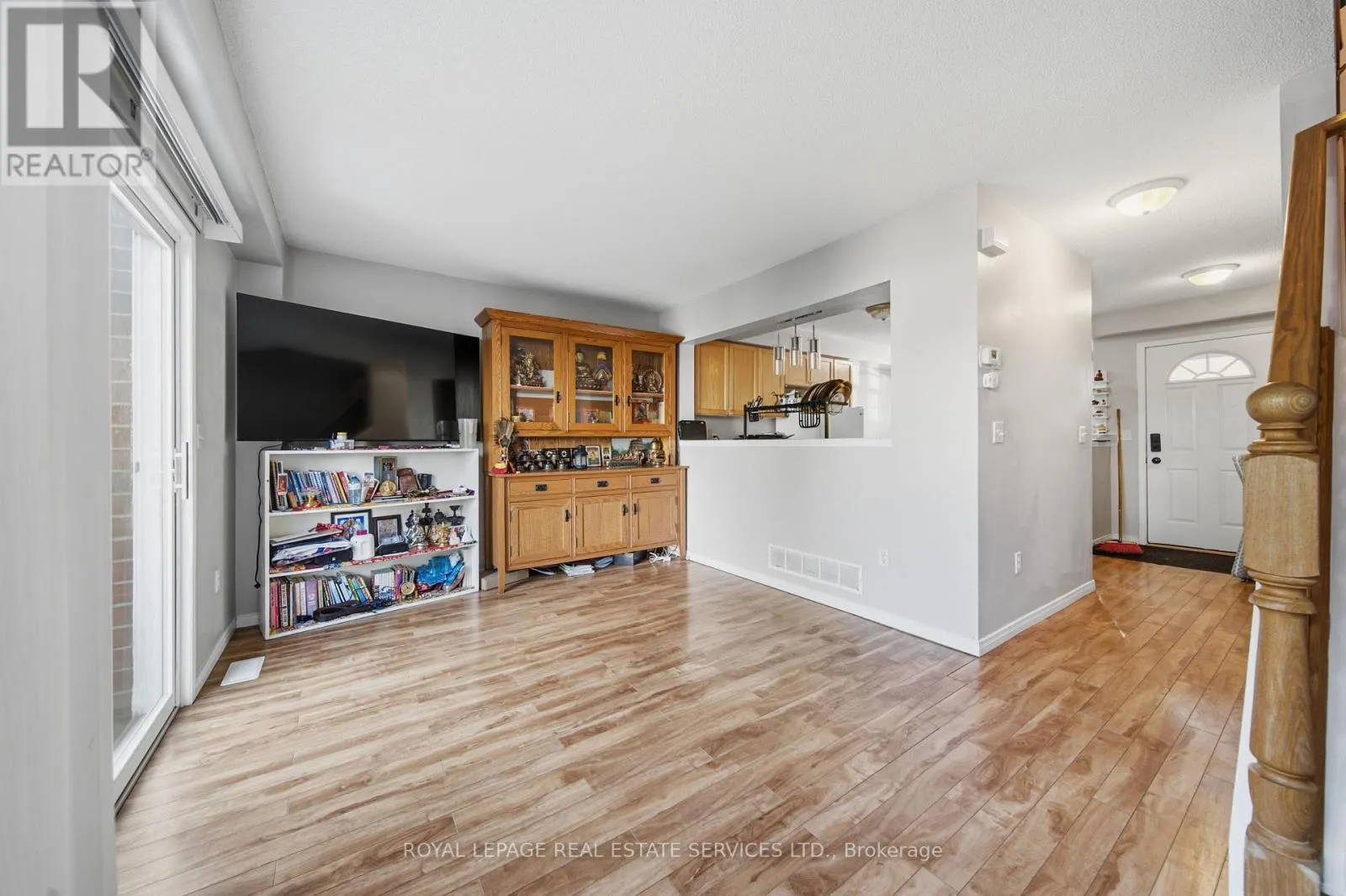 19 - 400 WILSON AVENUE