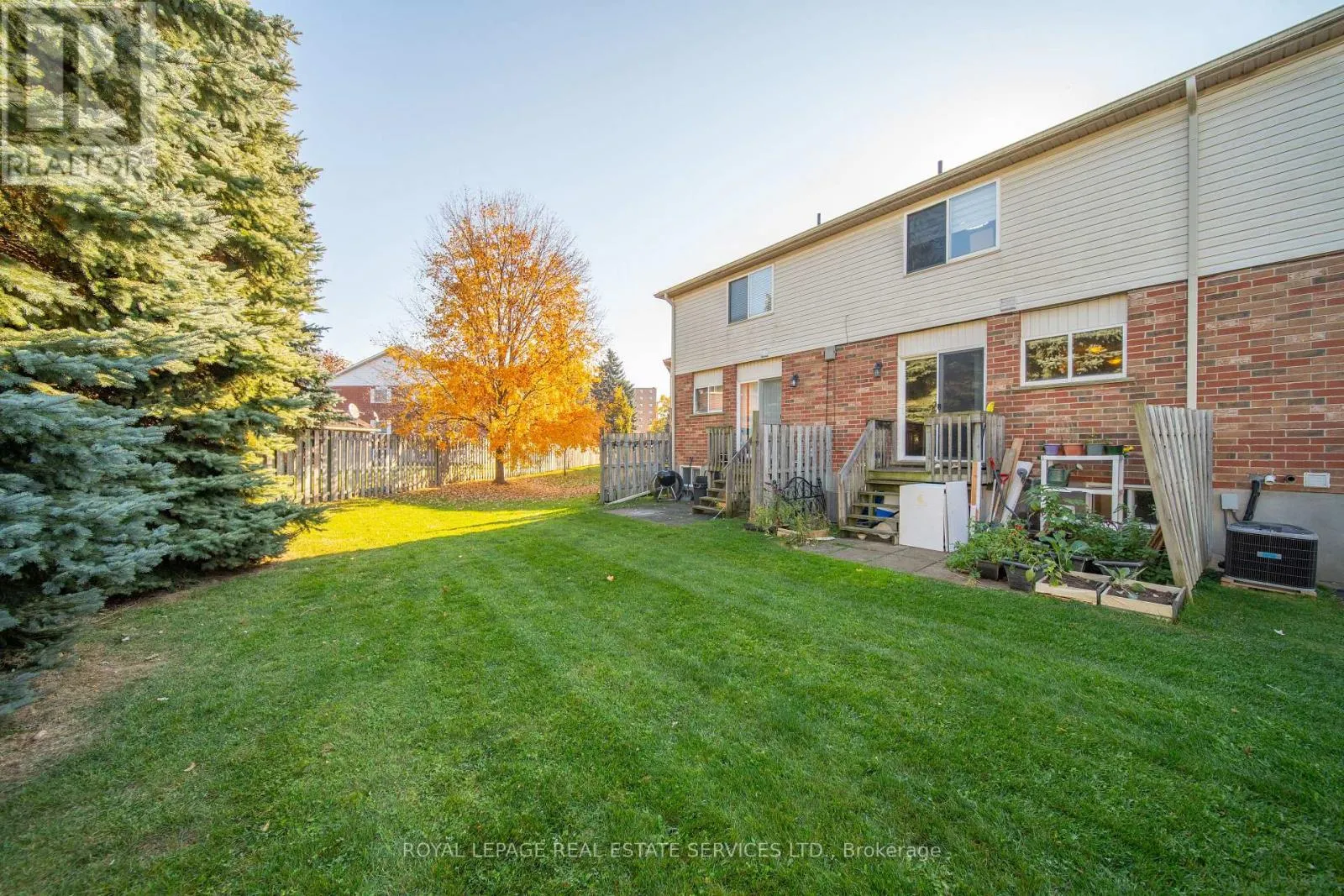 19 - 400 WILSON AVENUE