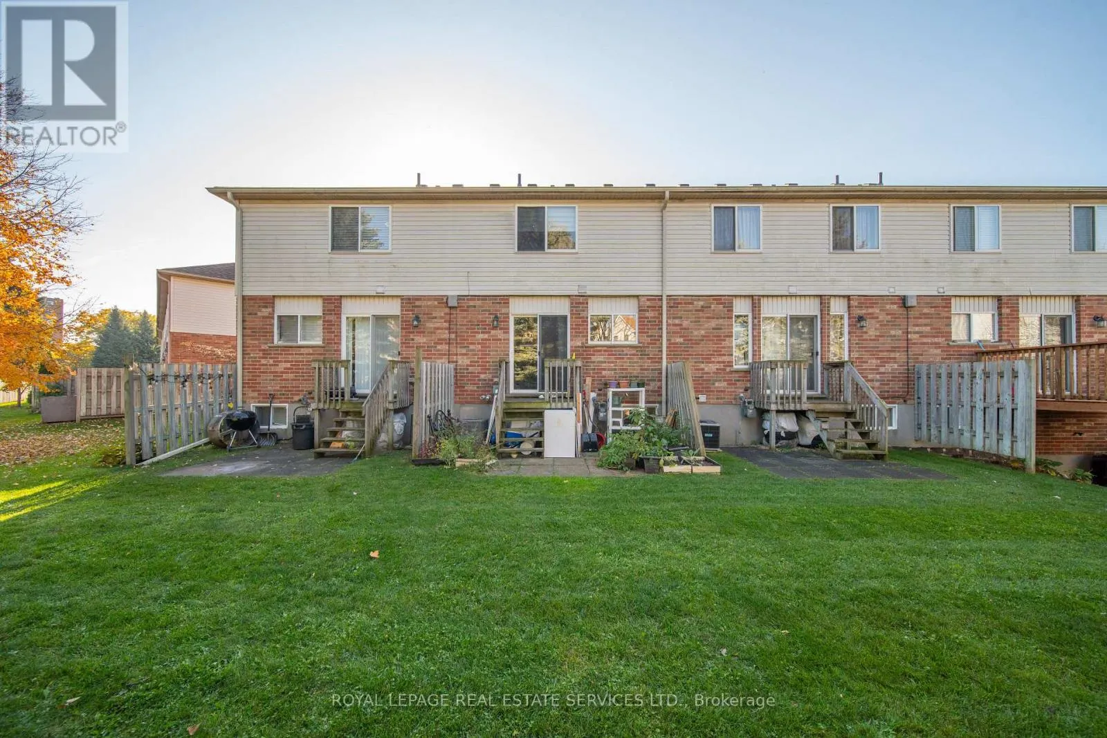 19 - 400 WILSON AVENUE