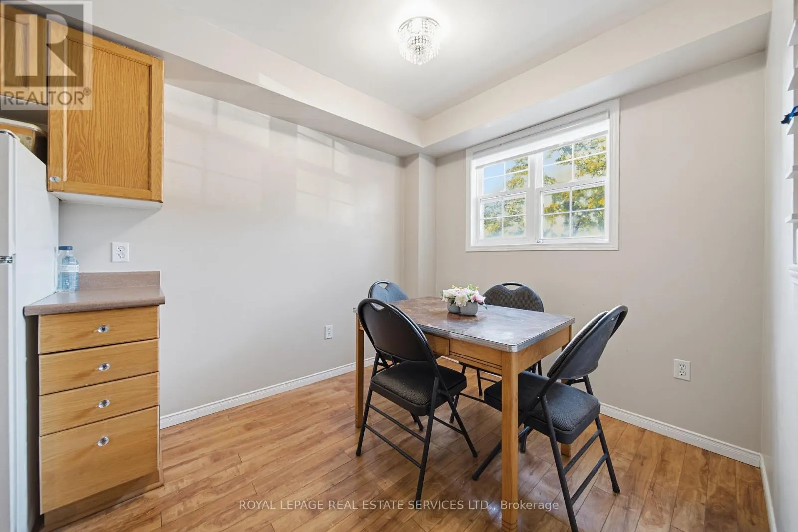 19 - 400 WILSON AVENUE