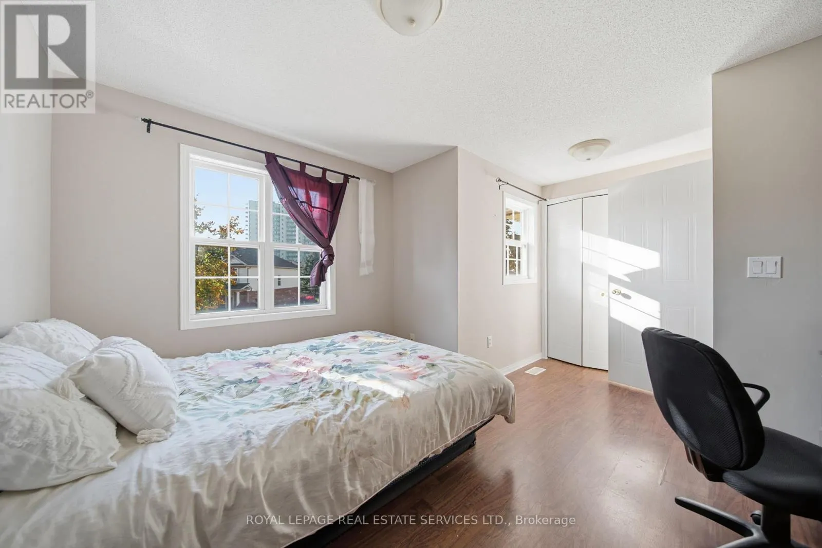 19 - 400 WILSON AVENUE