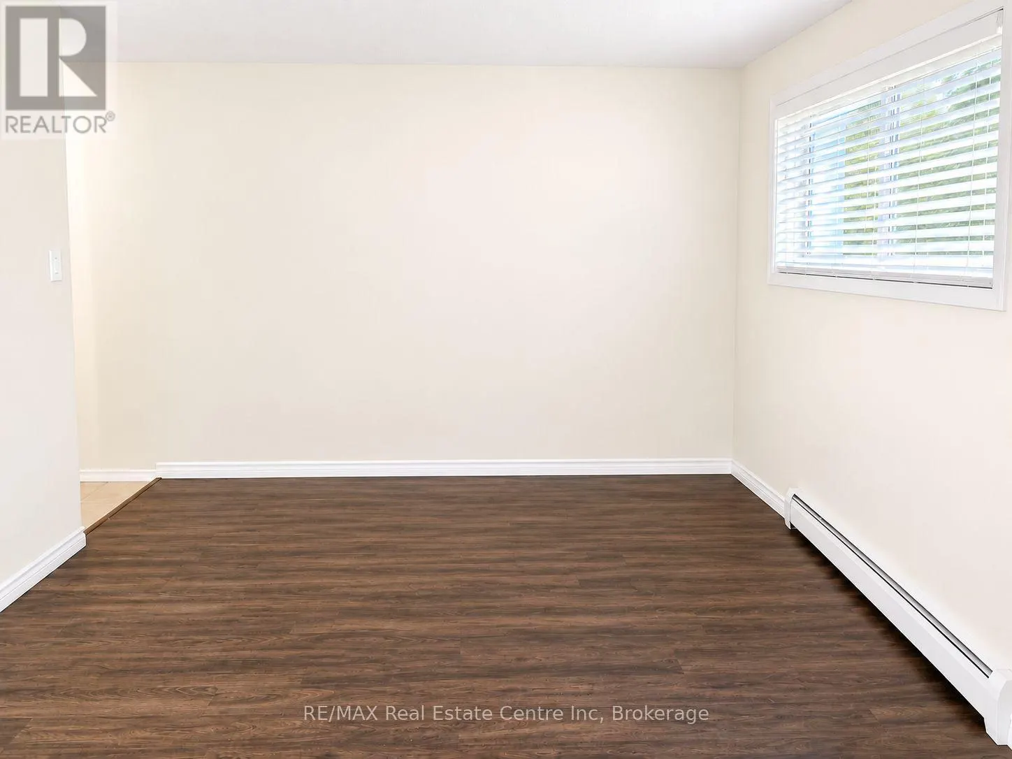 102 - 57 CONROY CRESCENT #102