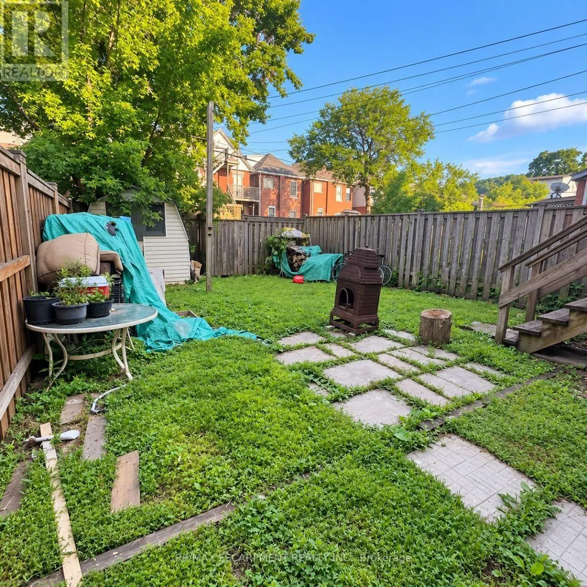 33 CEDAR AVENUE