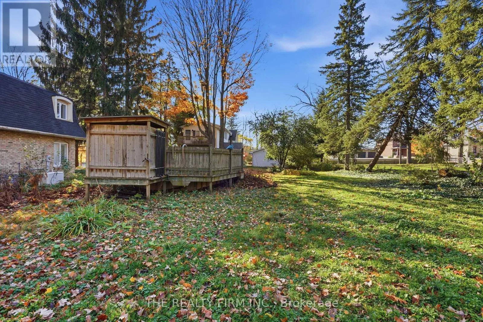 781 COMMISSIONERS ROAD W