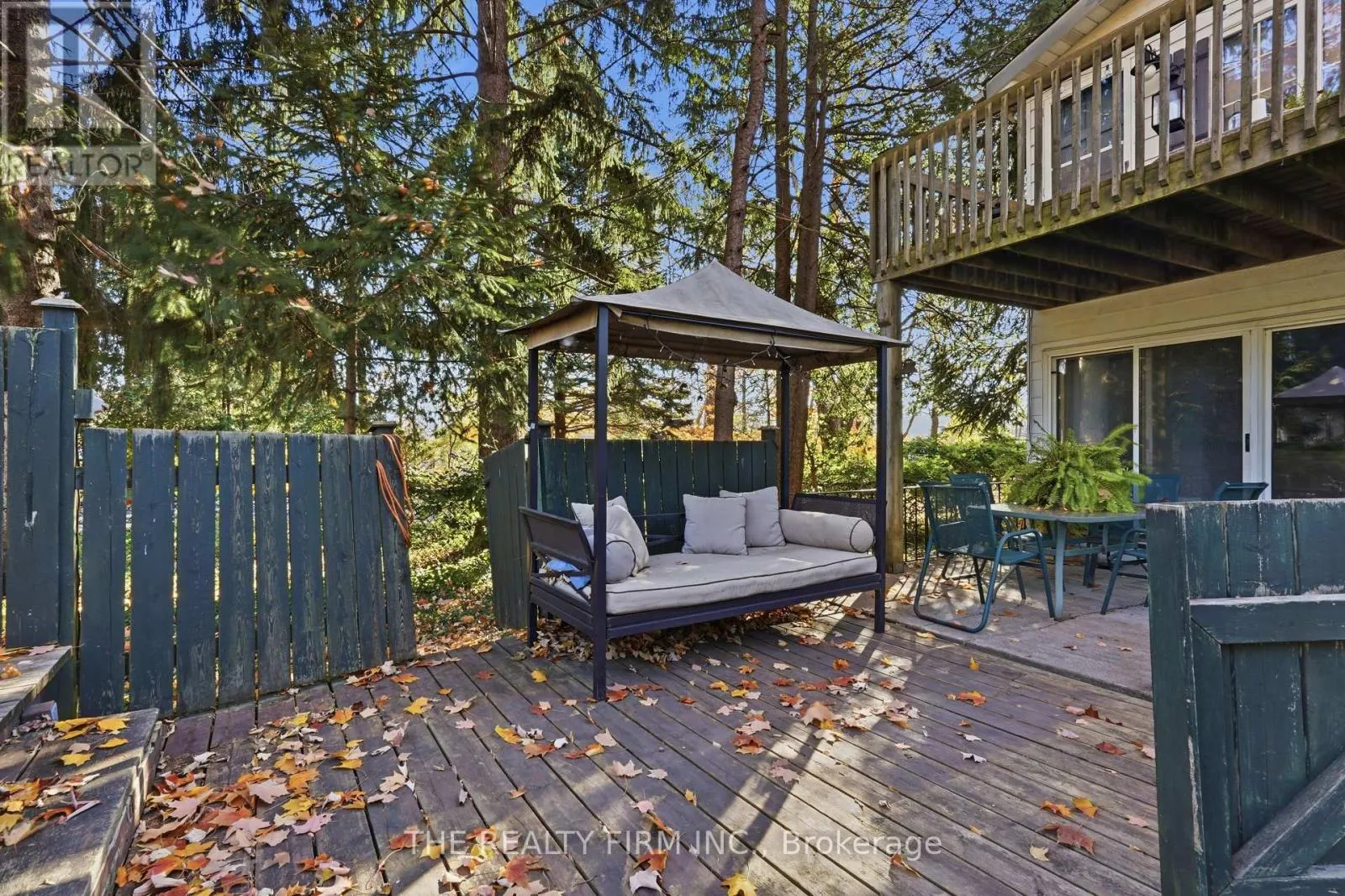781 COMMISSIONERS ROAD W