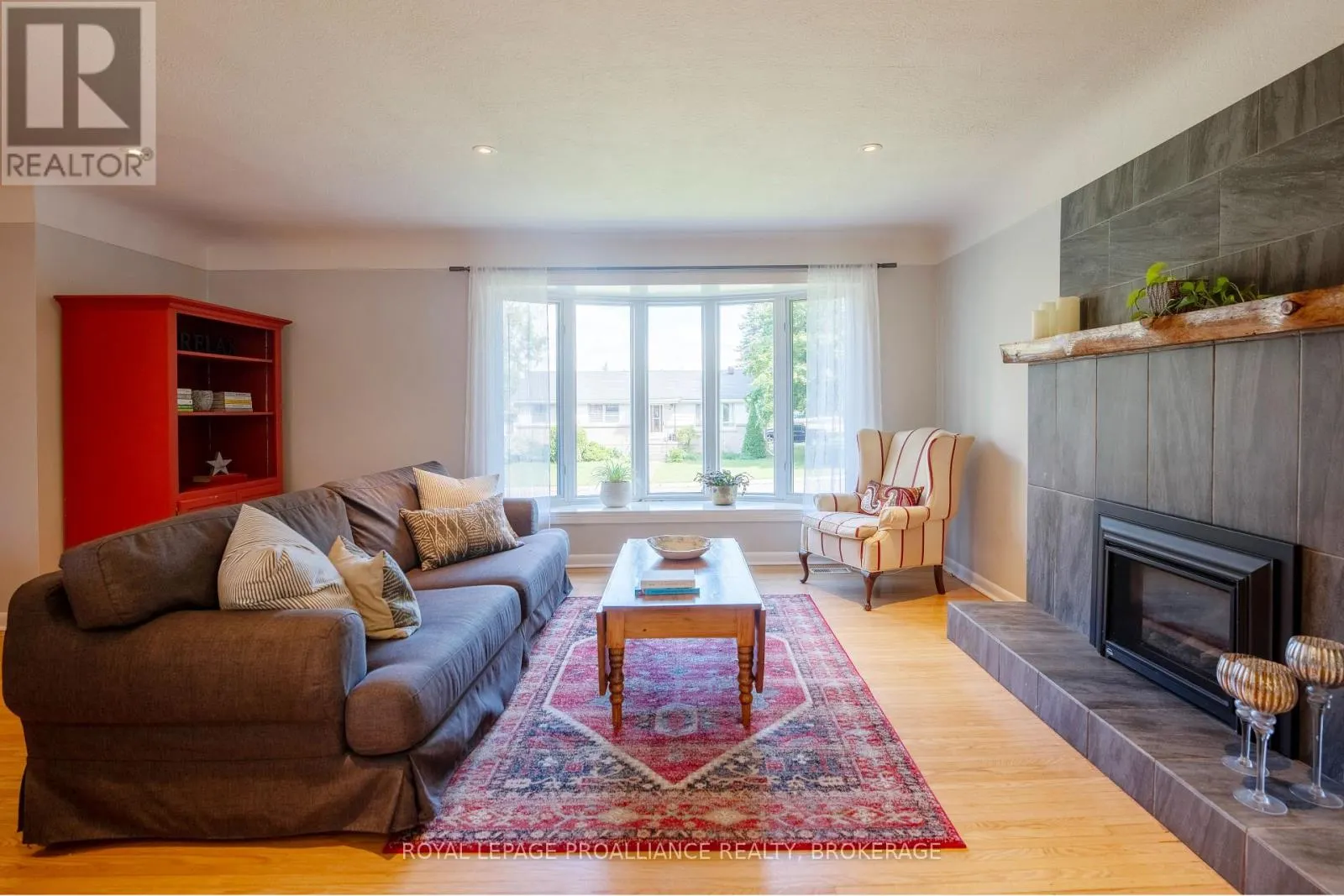 302 ARROWHEAD PLACE