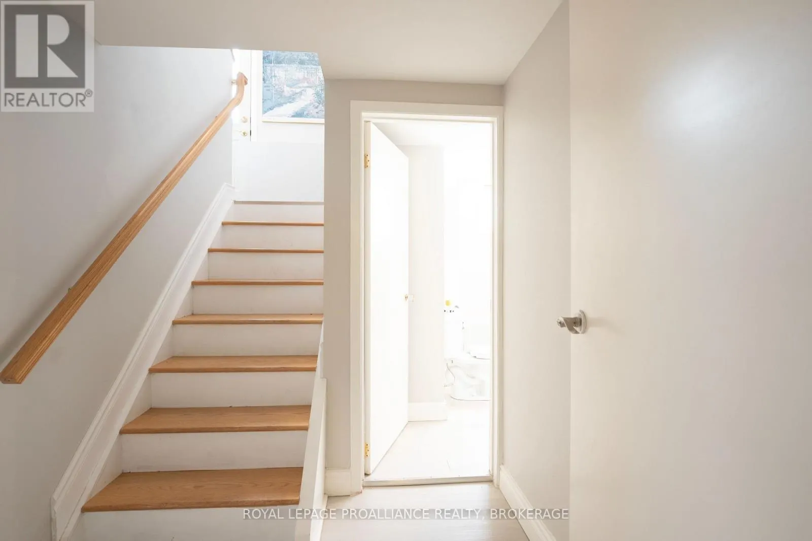 302 ARROWHEAD PLACE