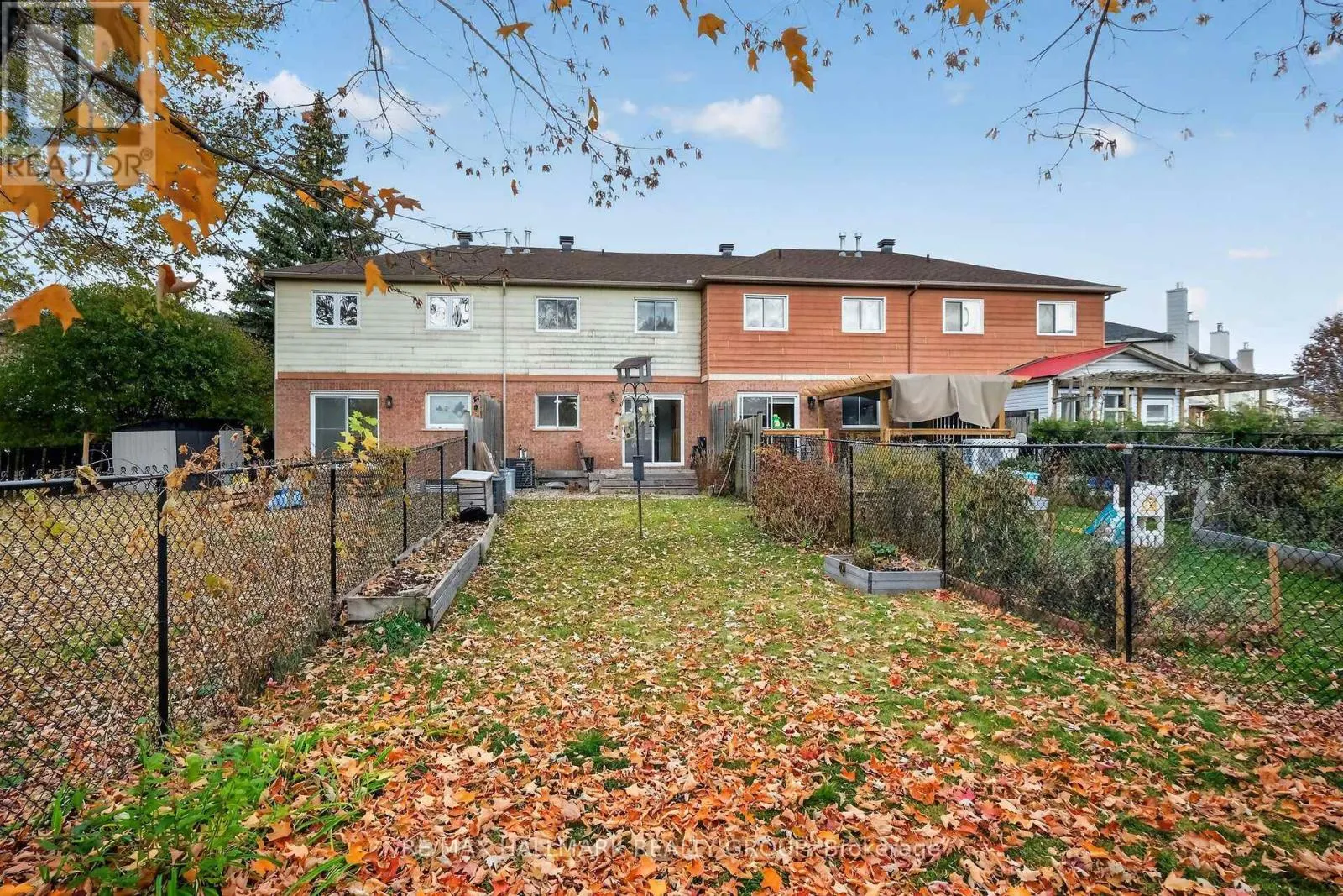 32 HAVENHURST CRESCENT