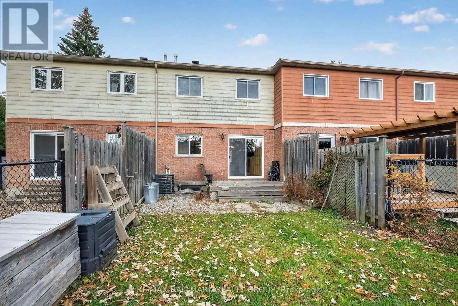 32 HAVENHURST CRESCENT