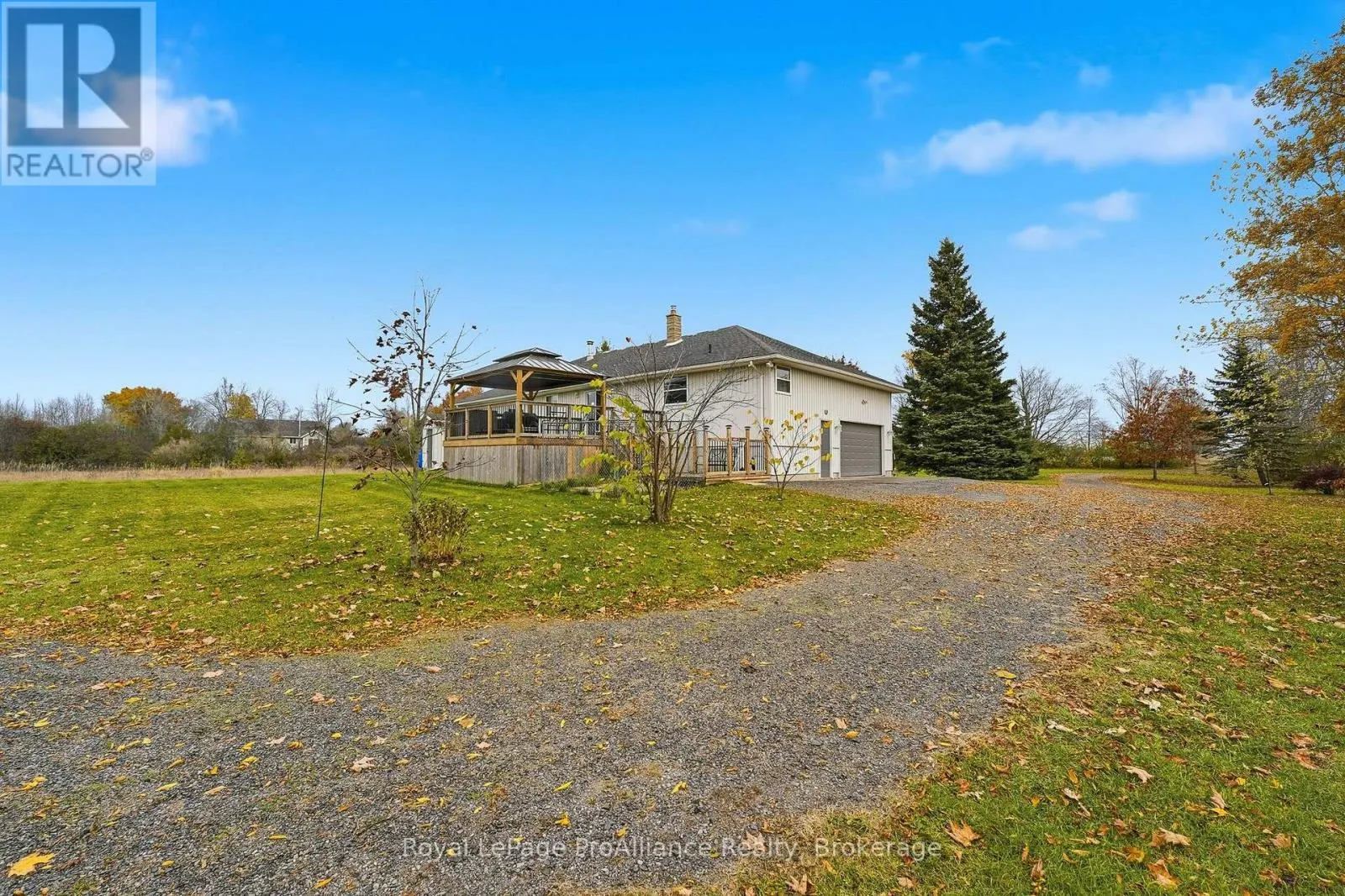 3158 VICTORIA ROAD