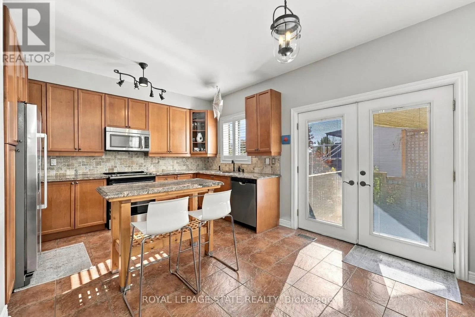 79 LIVINGSTONE DRIVE