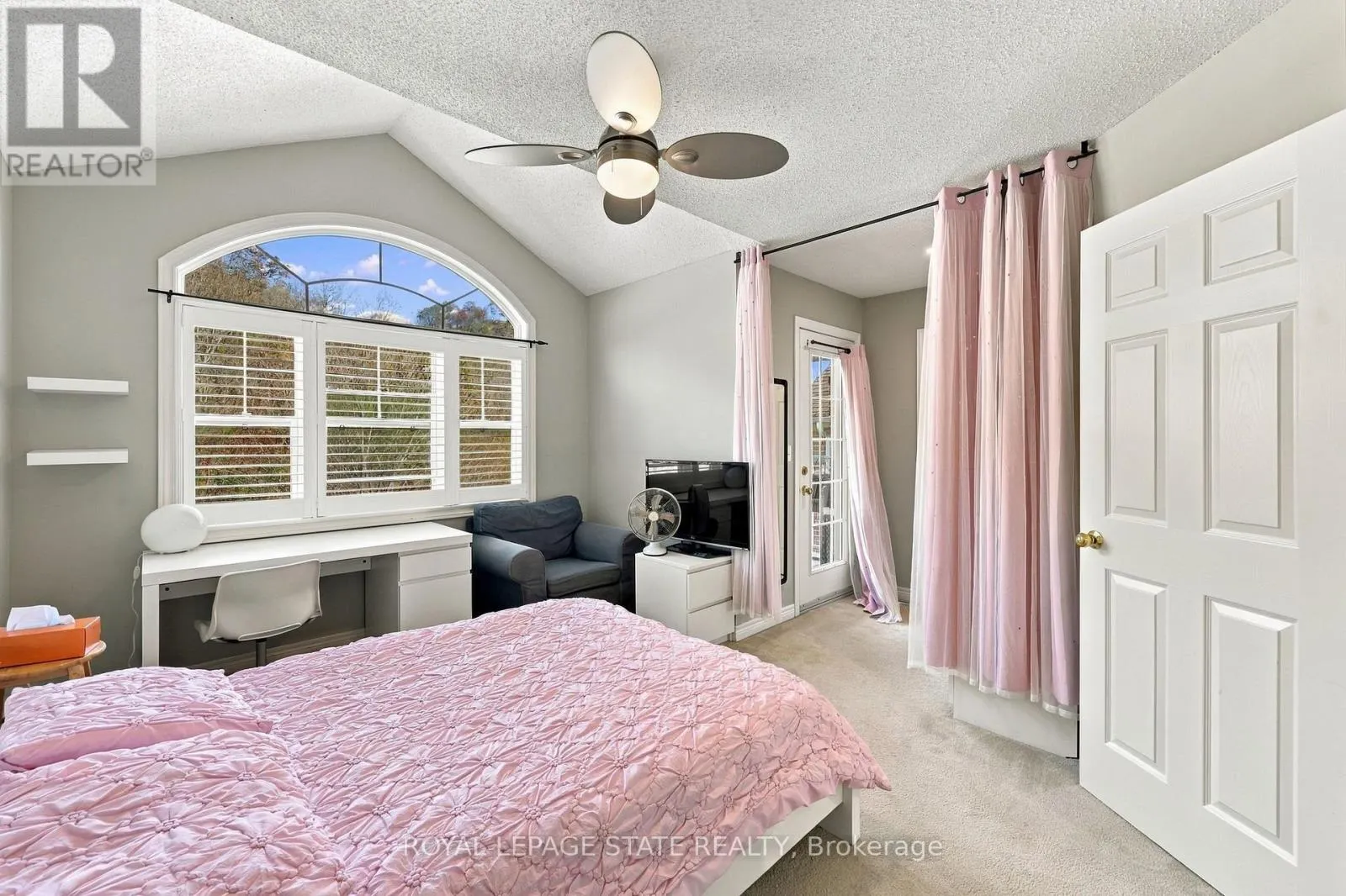 79 LIVINGSTONE DRIVE