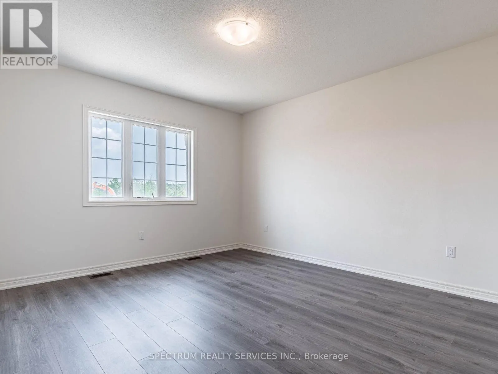 26 HOLCOMB TERRACE