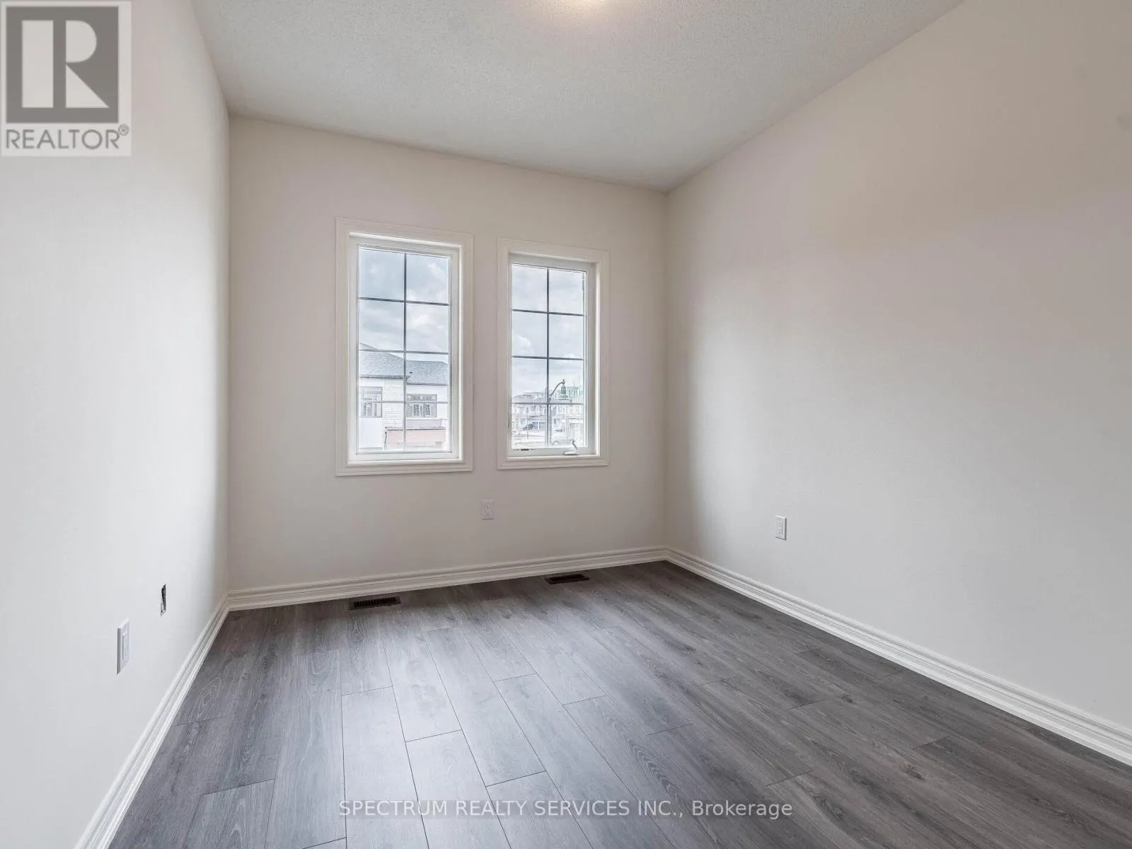 26 HOLCOMB TERRACE