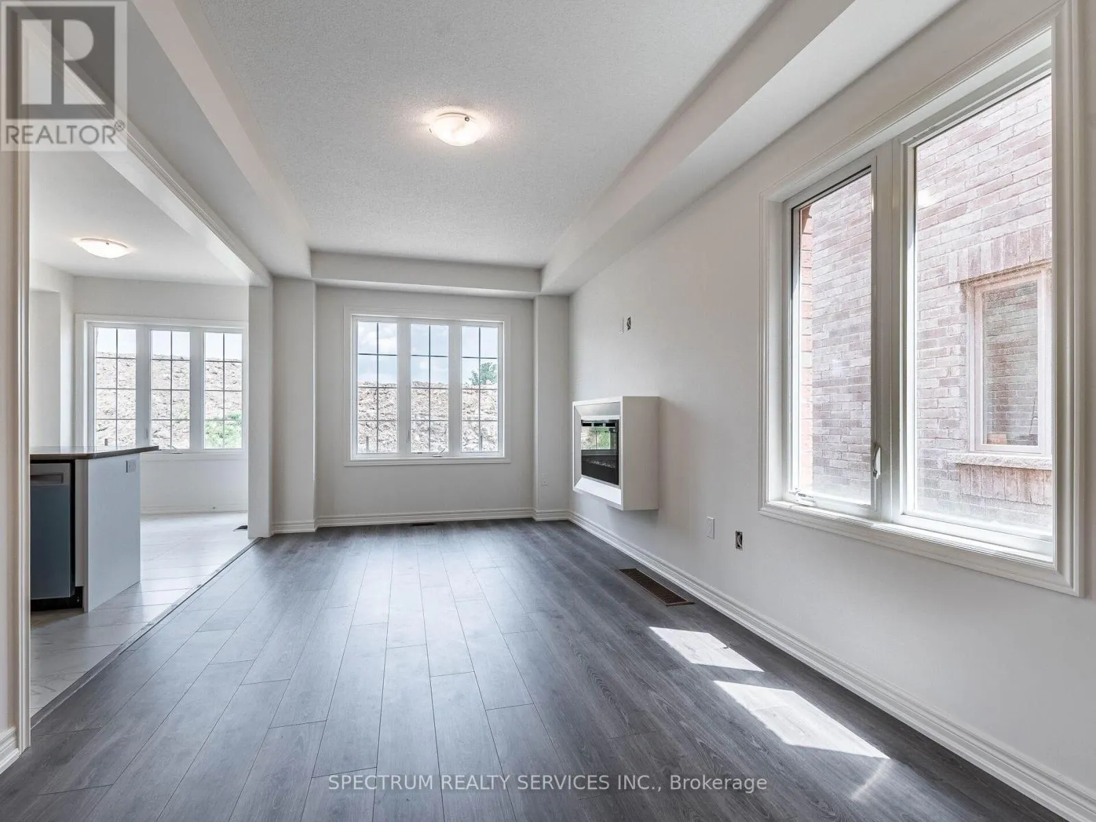 26 HOLCOMB TERRACE