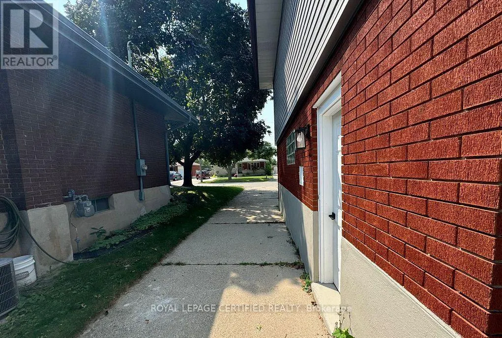 BSMT - 62 ELKINGTON DRIVE