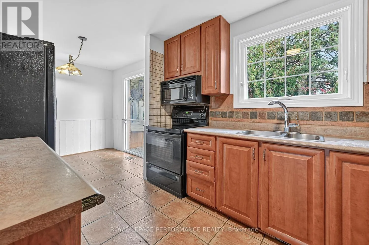 171 - 3290 SOUTHGATE ROAD