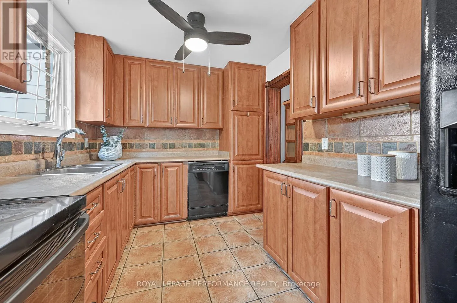 171 - 3290 SOUTHGATE ROAD