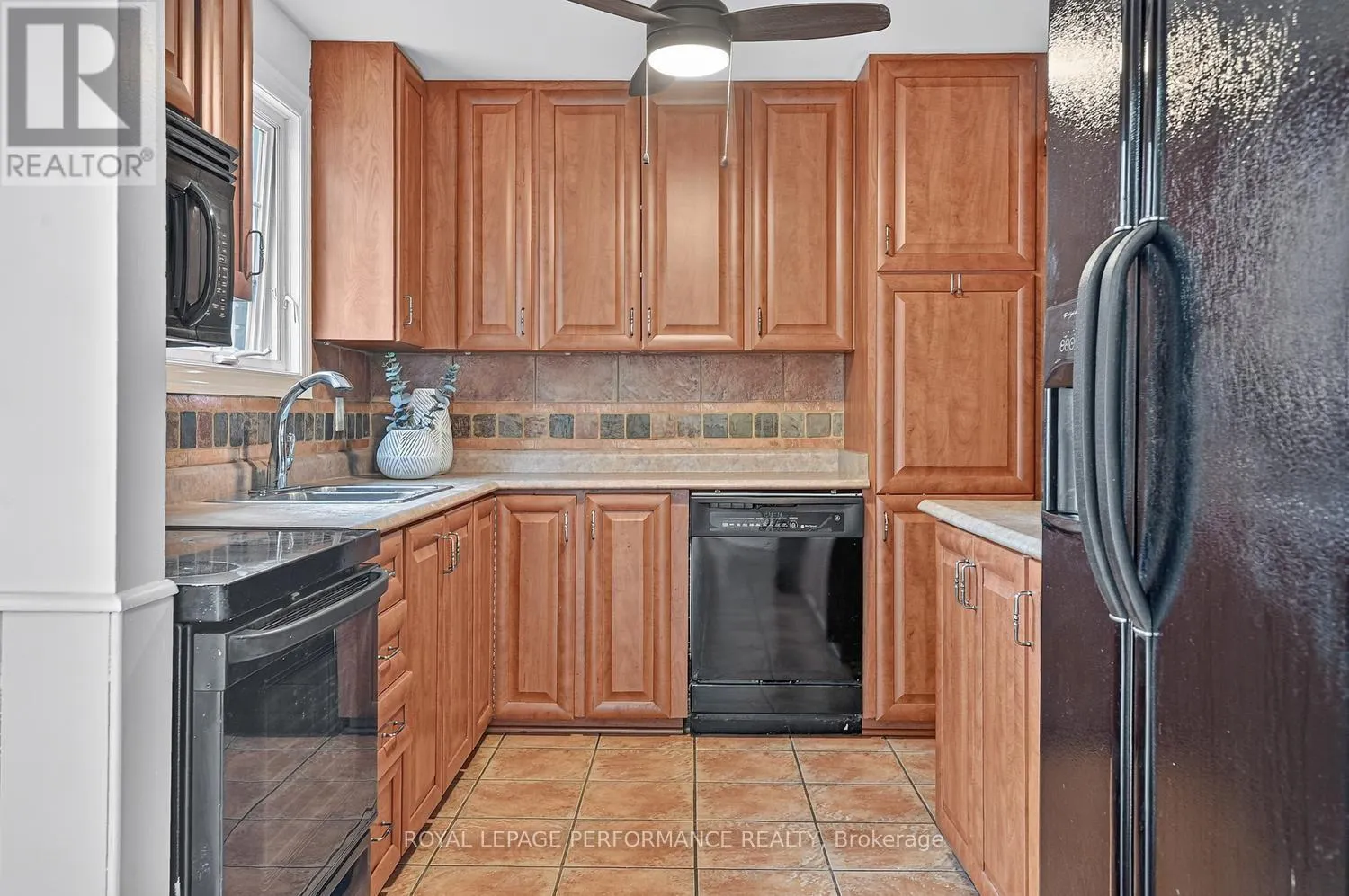 171 - 3290 SOUTHGATE ROAD
