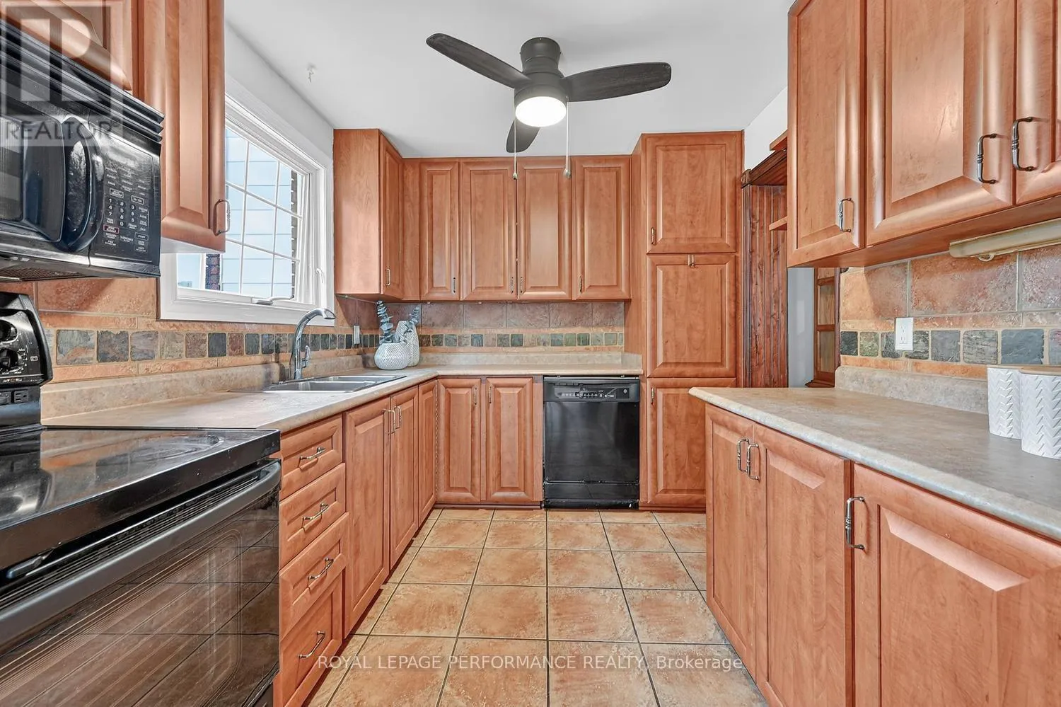 171 - 3290 SOUTHGATE ROAD