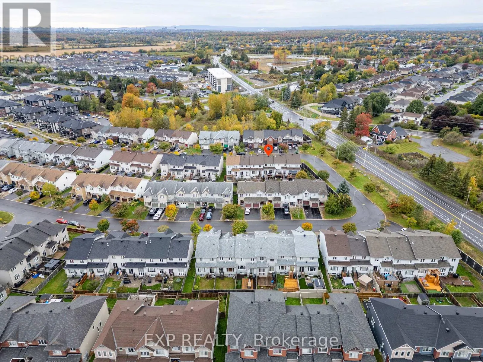 333 ROLLING MEADOW CRESCENT