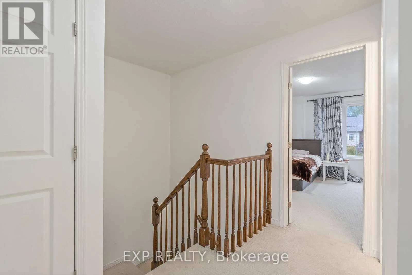 333 ROLLING MEADOW CRESCENT