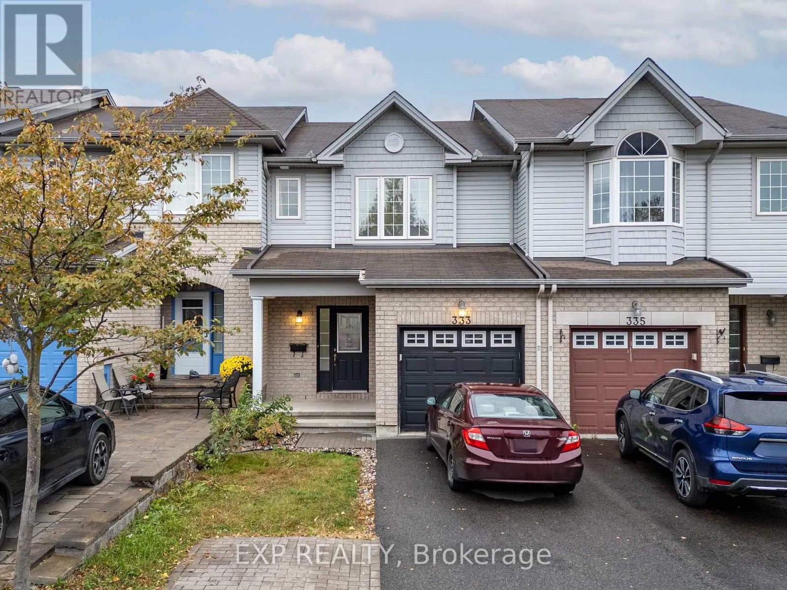 333 ROLLING MEADOW CRESCENT