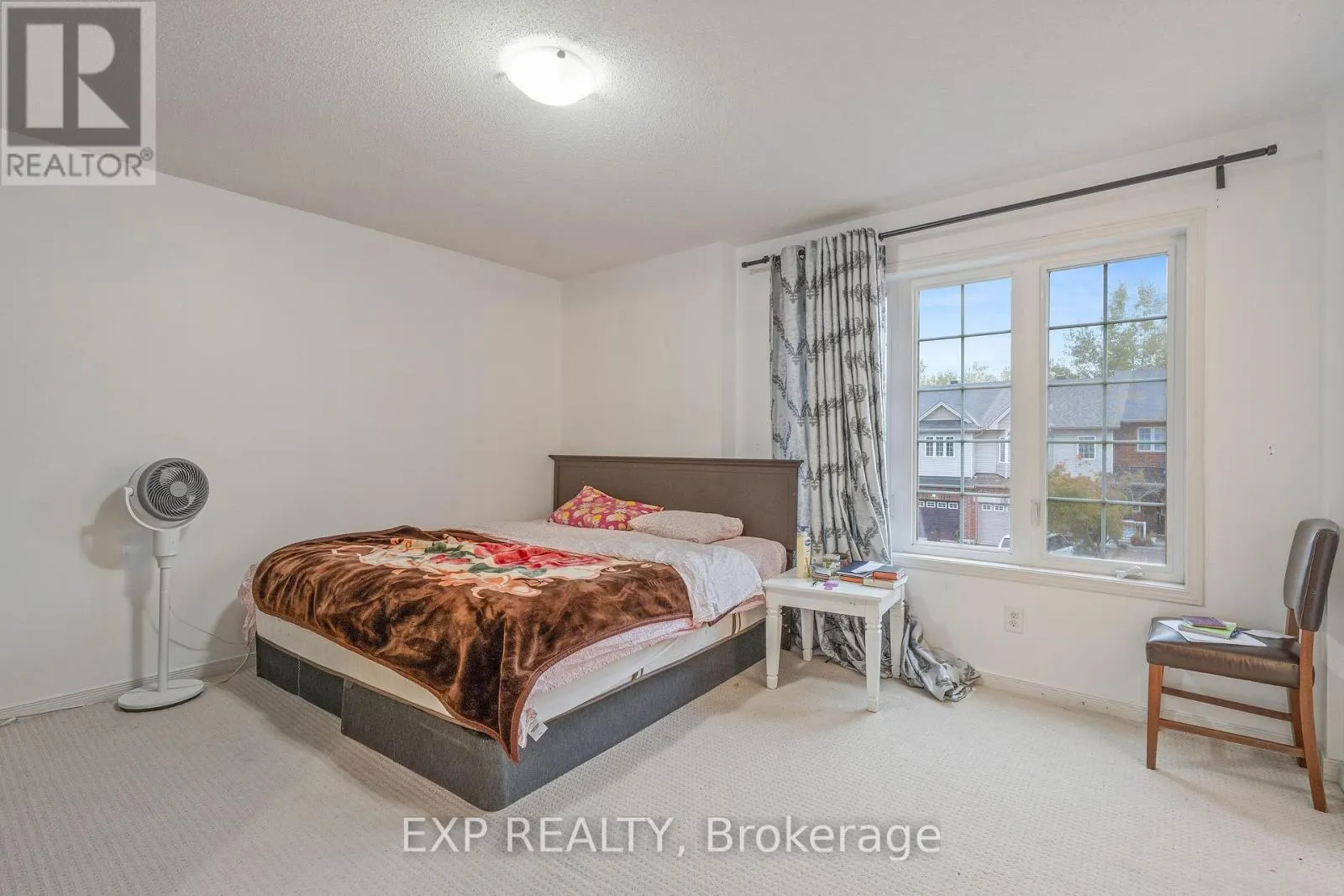 333 ROLLING MEADOW CRESCENT