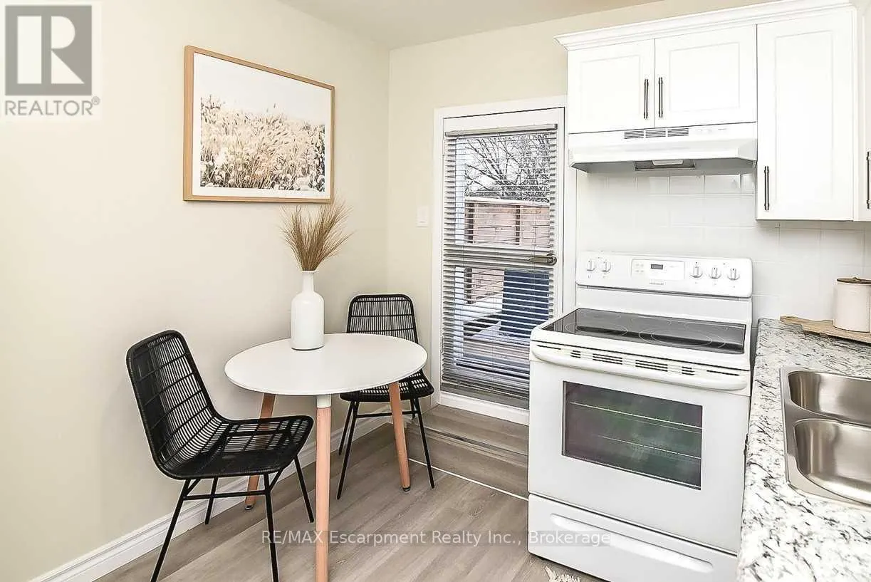 2 - 285 BALMORAL AVENUE N #2