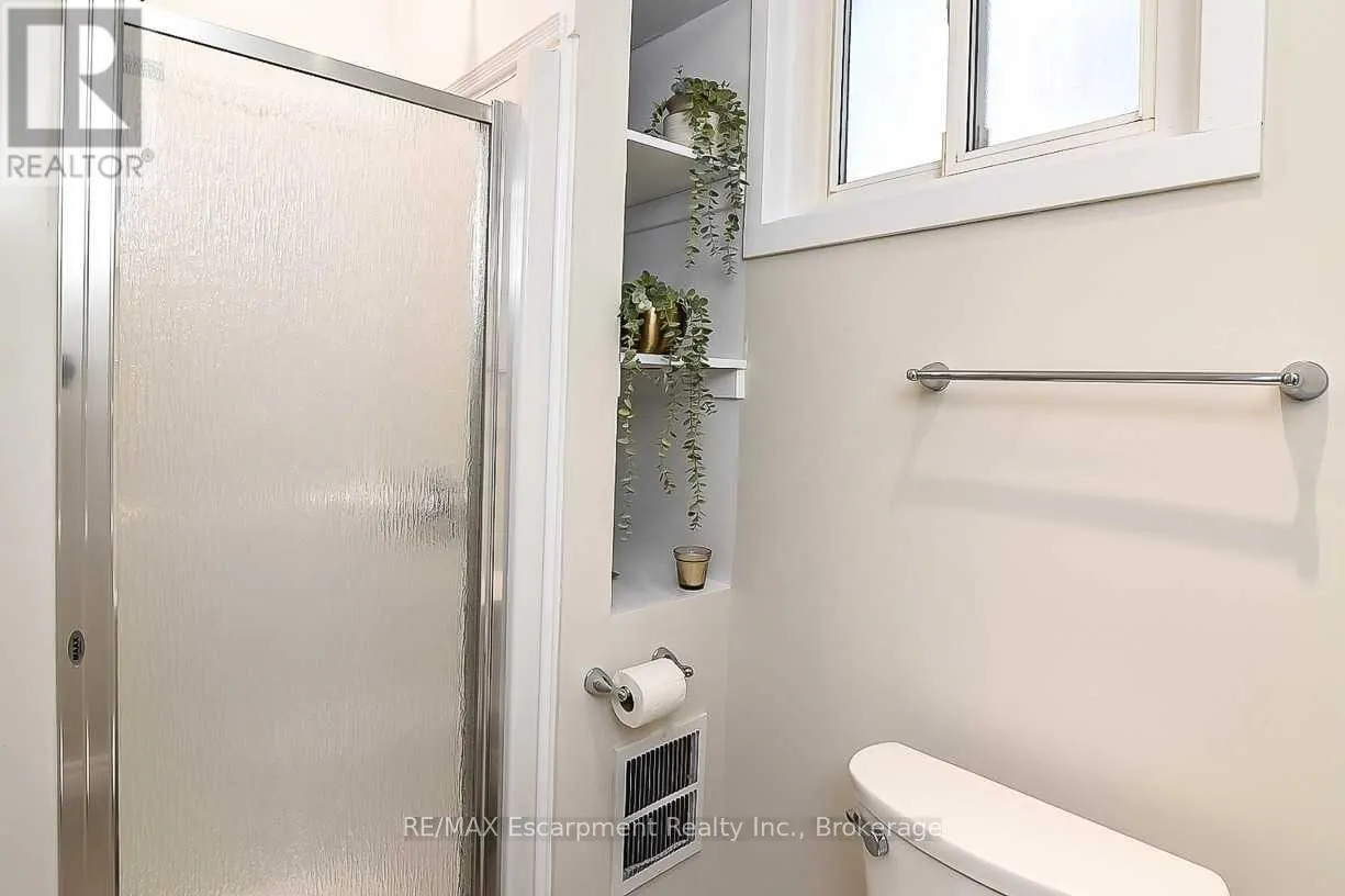 2 - 285 BALMORAL AVENUE N #2
