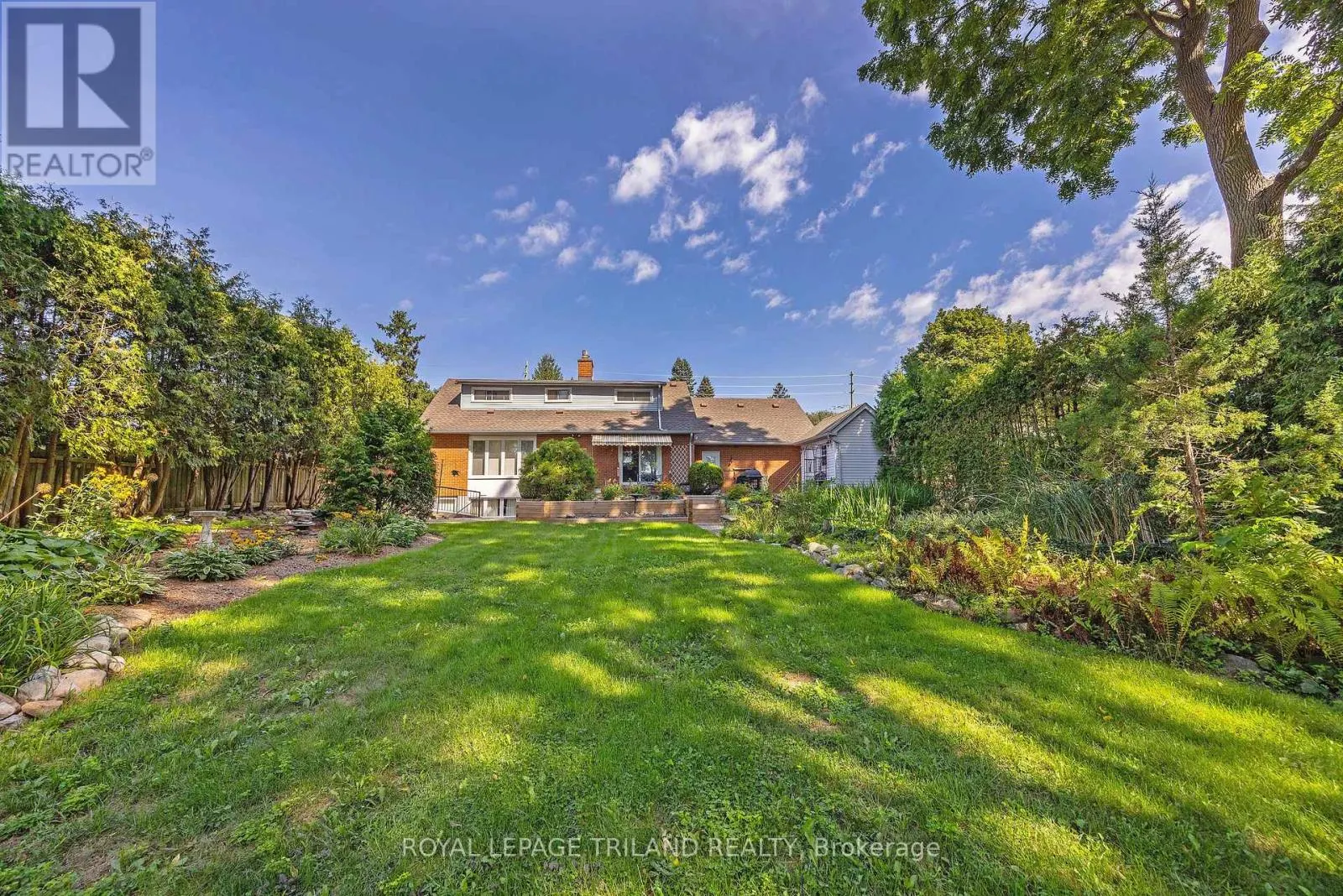 790 RIVERSIDE DRIVE