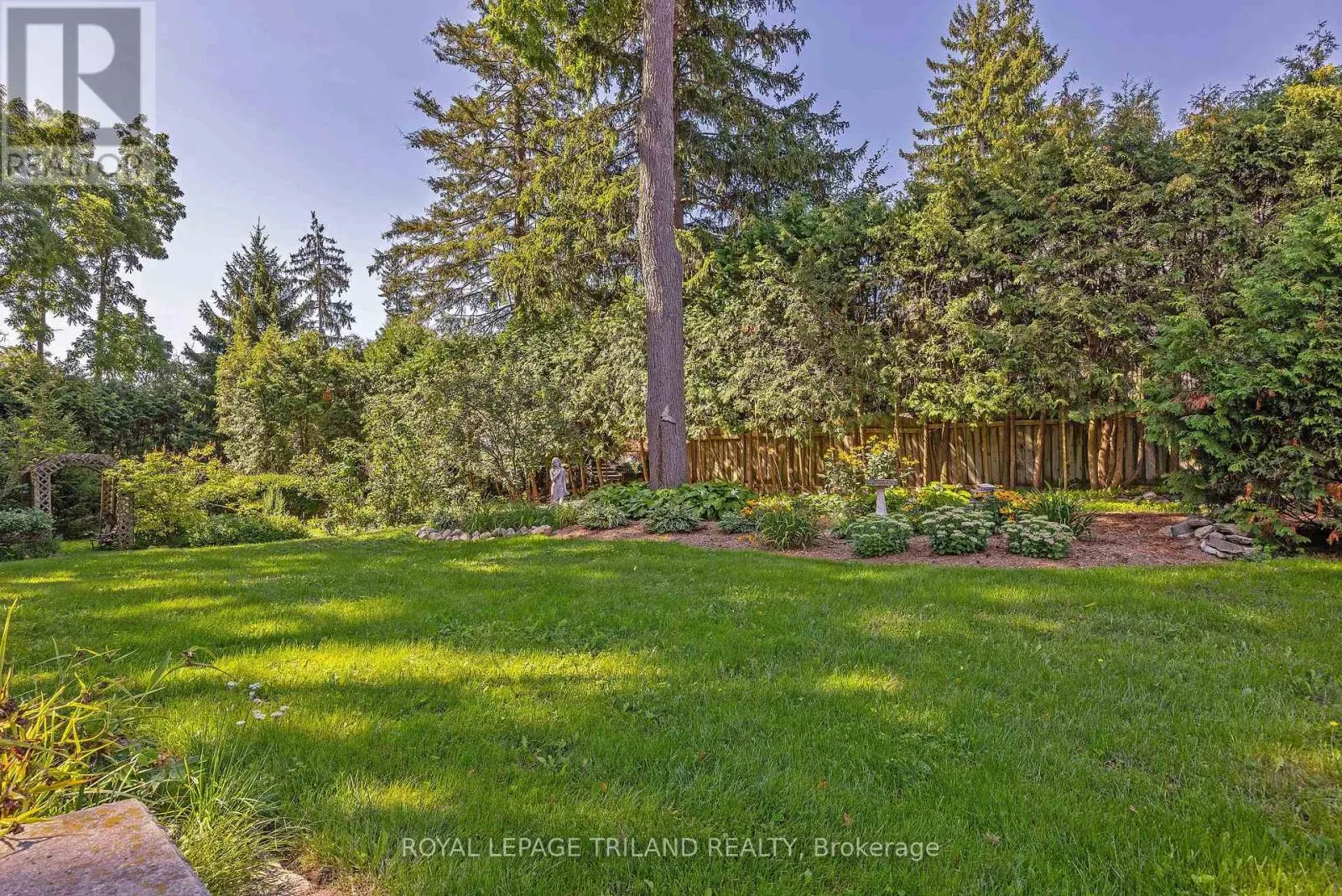 790 RIVERSIDE DRIVE