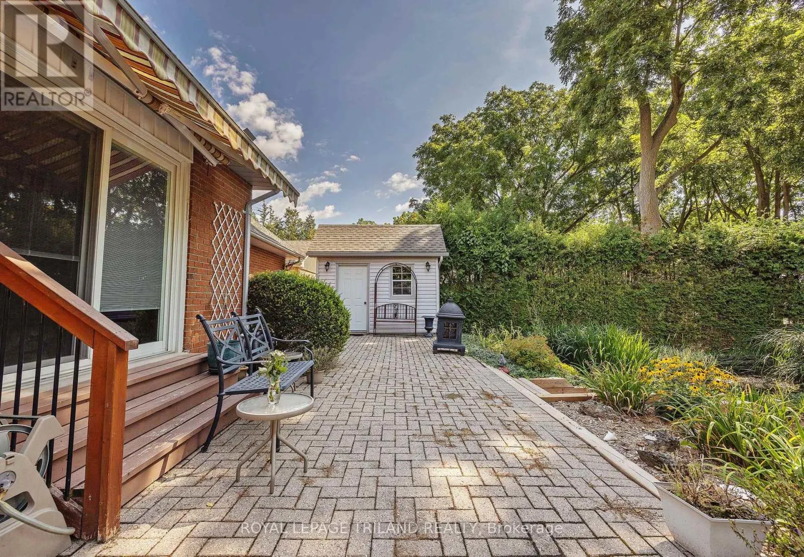 790 RIVERSIDE DRIVE