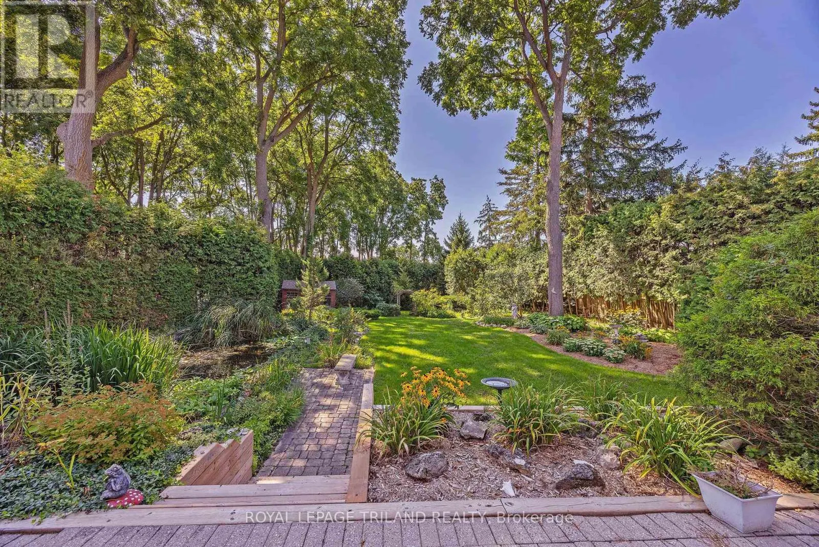 790 RIVERSIDE DRIVE