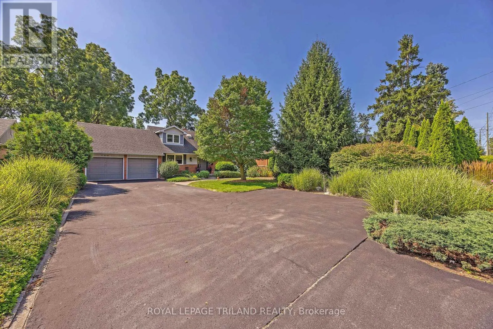790 RIVERSIDE DRIVE