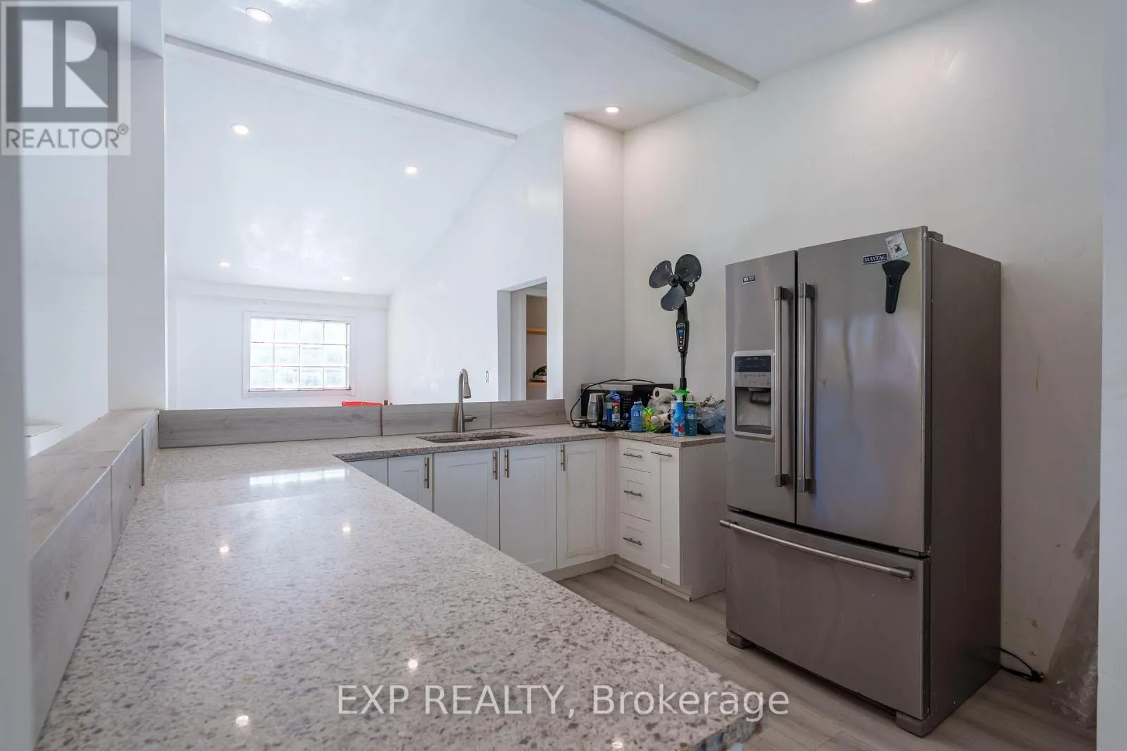 1089 ARMSTRONG ROAD