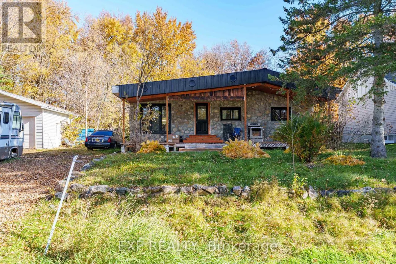 1089 ARMSTRONG ROAD